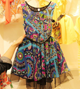 民族风连身裙 传统美学与现代商业的时尚交响