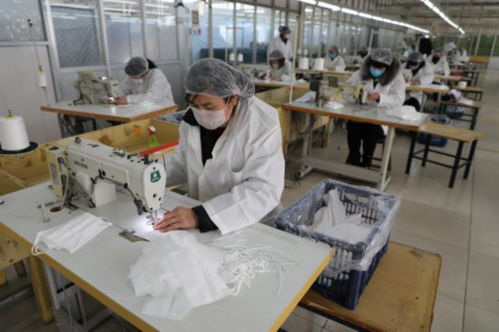 密云服装厂变身口罩厂，她们功不可没 巾帼连身“衣”变“盾”